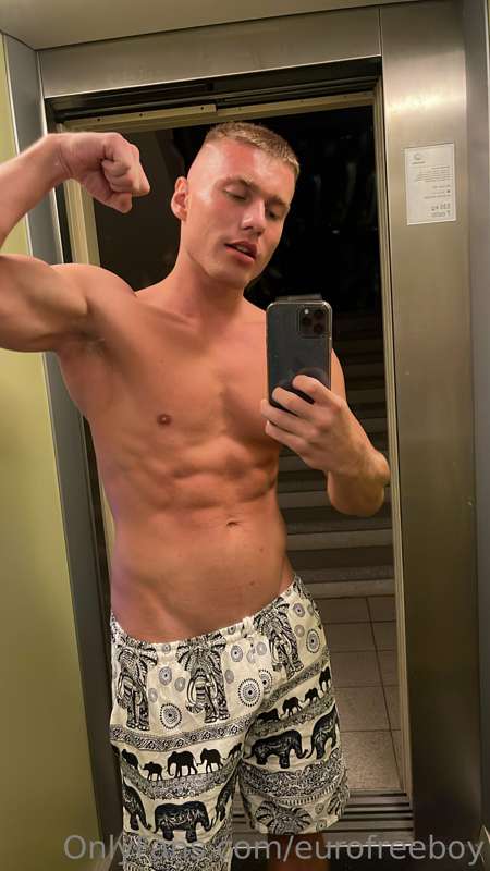 Heyy 😜