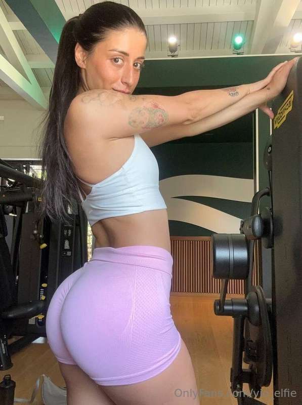 🌹 ONLY HERE 🌹 Ready to be amazed? 🥰 Discover @silviasopranof..