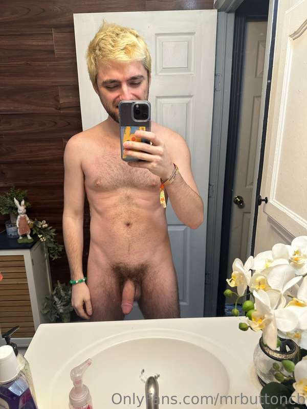 mrbuttoncb image #0