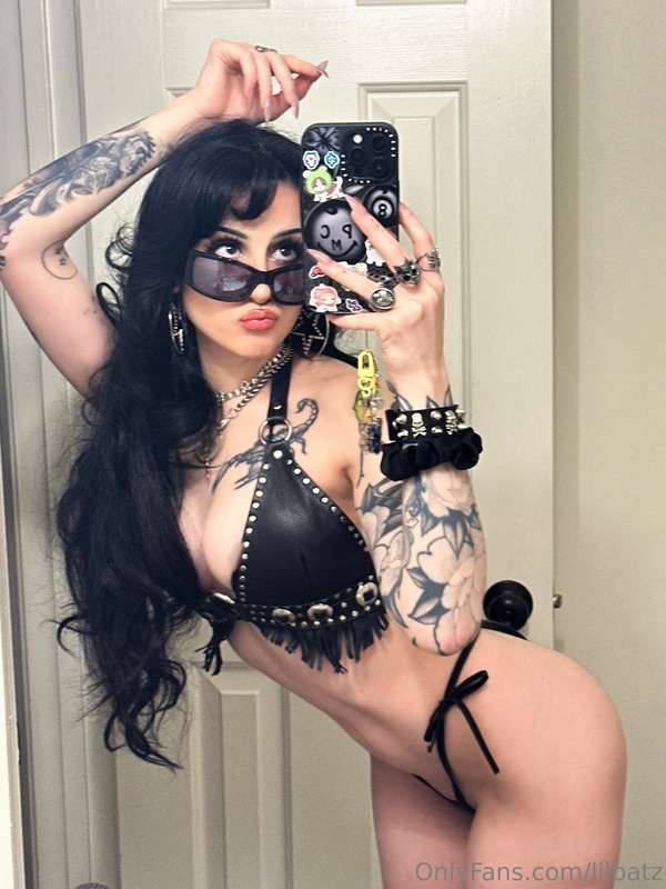 feelin bratty <33