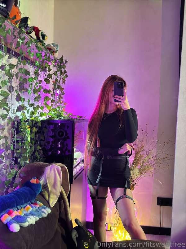 I haven't done a stream in a while. Tonight I'm inviting eve..