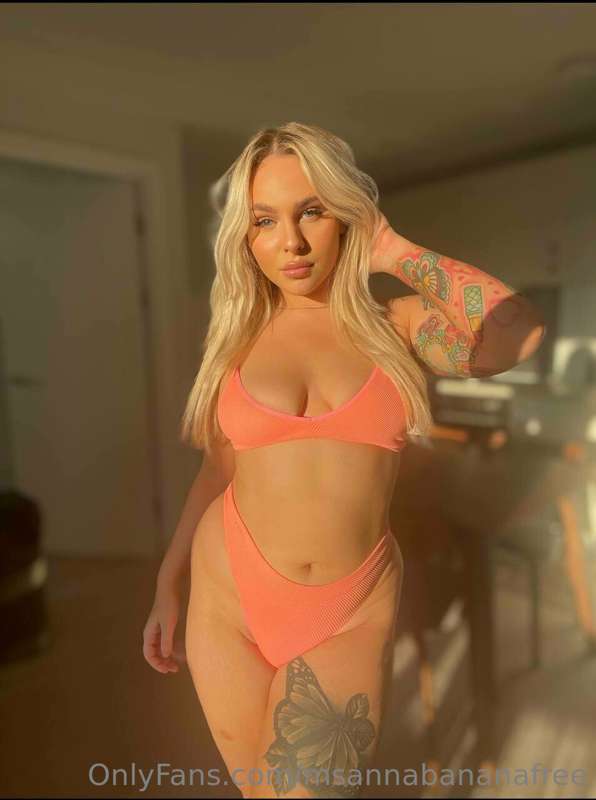 ## 𝐌𝐲 𝐛𝐥𝗼𝐧𝐝𝐞 𝐛𝐫𝐢𝐭𝐢𝐬𝐡 𝐛𝐞𝐬𝐭 𝐟𝐫𝐢𝐞𝐧𝐝 @roseangelap is your new e-..