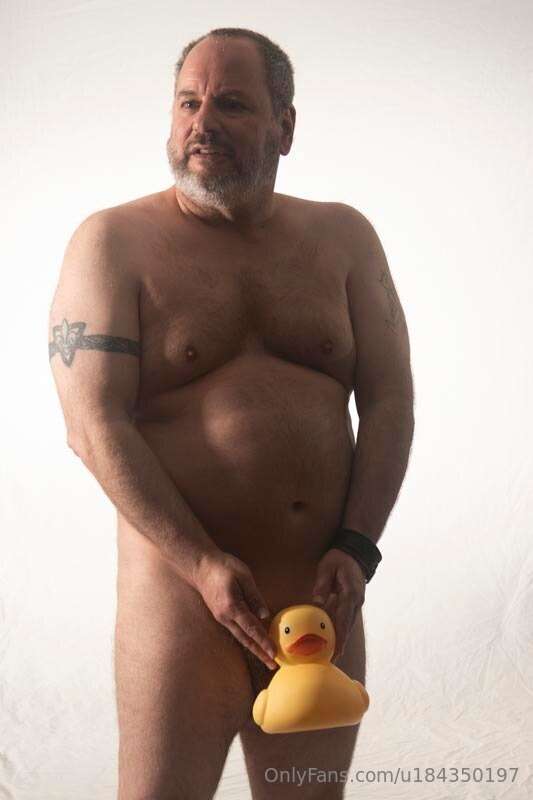 Nude with rubber ducky2025