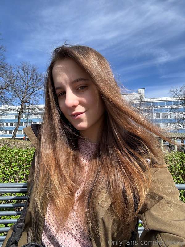 Nature and the natural me❤️It's so warm and cozy outside😍 I'..