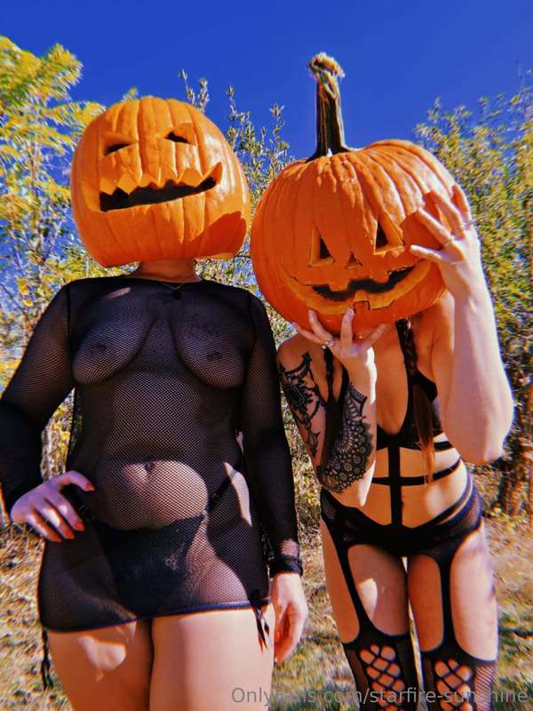 Yo0o these pumpkins were HEAVY 🎃 Hope you appreciate the eff..