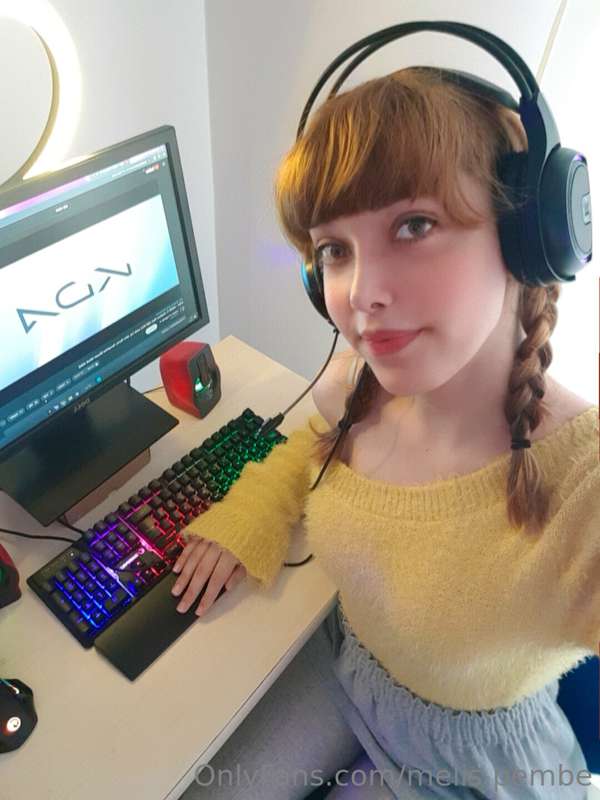 Benimle lol oynamak isteyen var mı yeni başladım 🙈