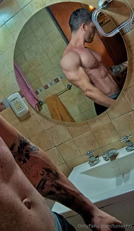 💪 𝐁𝐎𝐃𝐘 𝐆𝐎𝐀𝐋𝐒 & 𝐁𝐀𝐃 𝐁𝐎𝐘 𝐕𝐈𝐁𝐄𝐒 😈He’s not just strong — he’s ad..