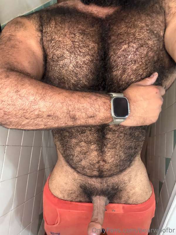 Do you like my hot, hairy body? Then come rub your face all ..