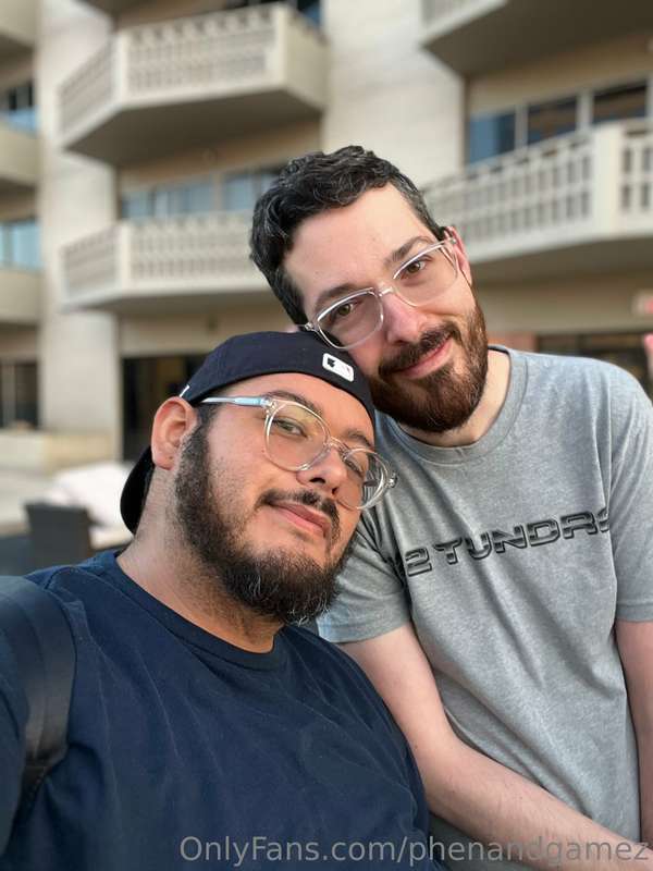 your favorite Dads say hi!