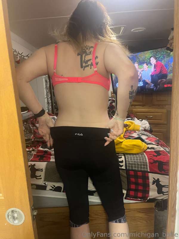 Will someone help me get undressed ?