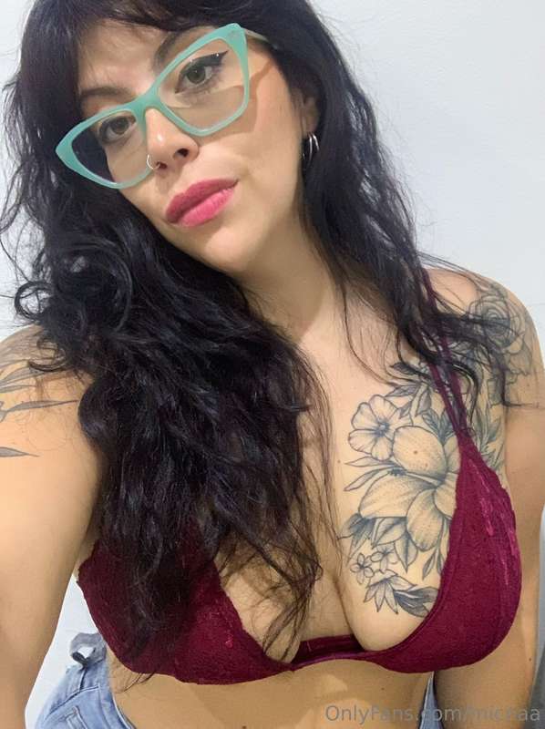 red bustier or baby border?