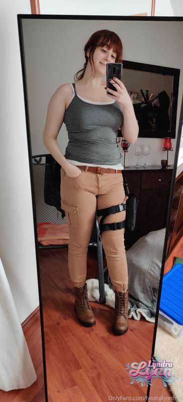 My Lara cosplay, which I will use for a futur messy video