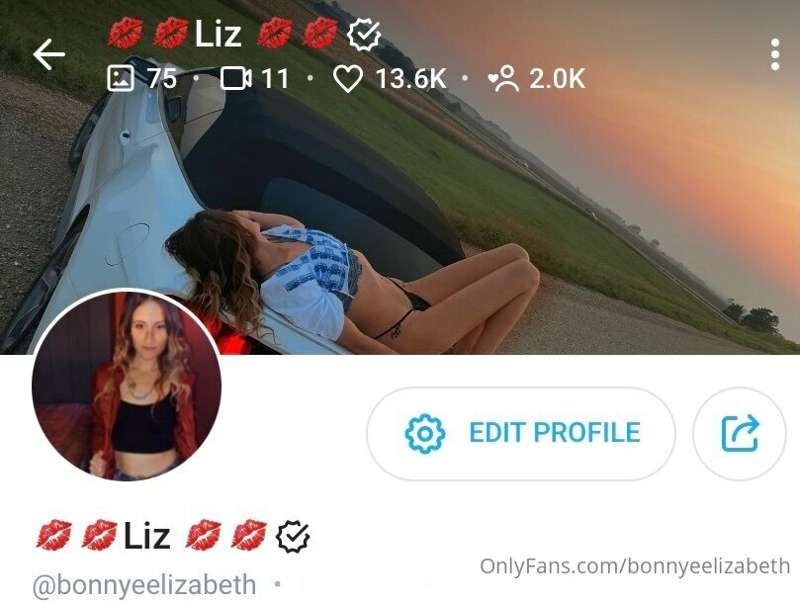 JUST HIT 2.0K followers!! Thanks for all the love and suppor..