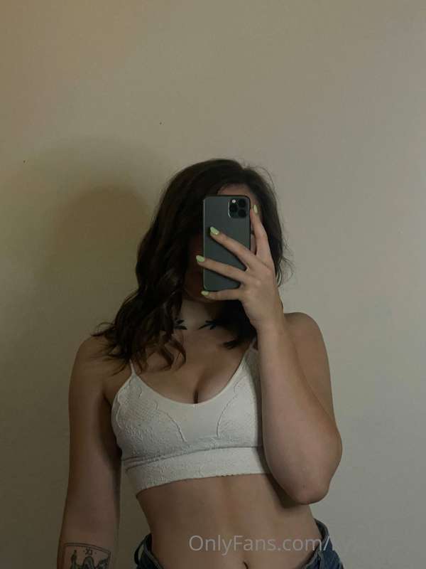 What do you wanna do to me daddy🥰🥰