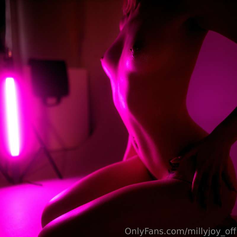 millyjoy_off
