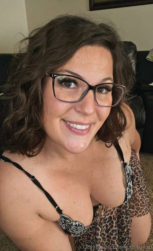 Cum have some fun on my explicit page >>> @lexiskyexxx