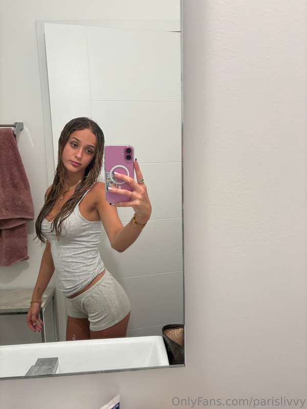 parislivvy