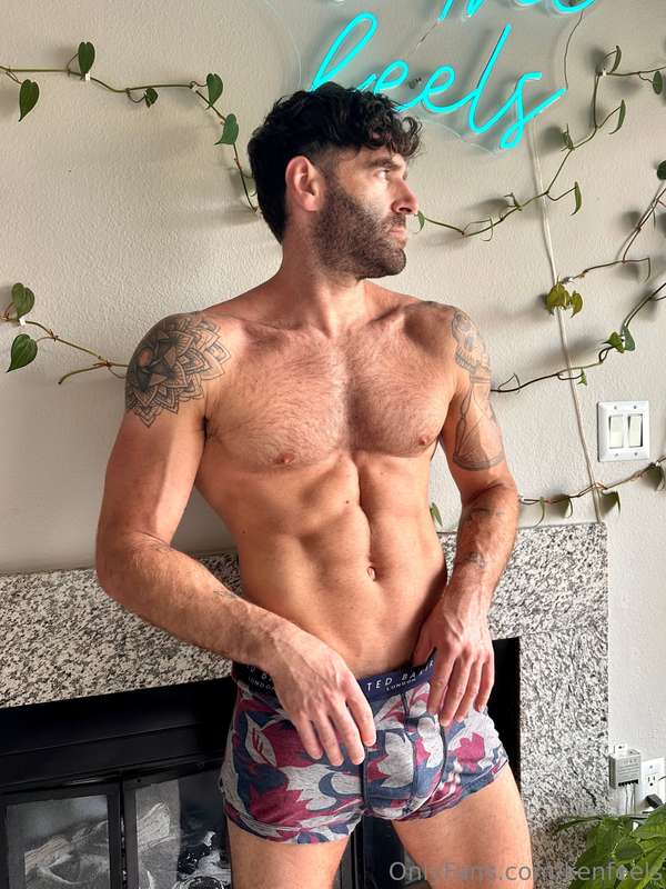 One tug and it’s all yours 🥵