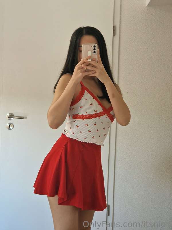 Red is definetly my colour xx