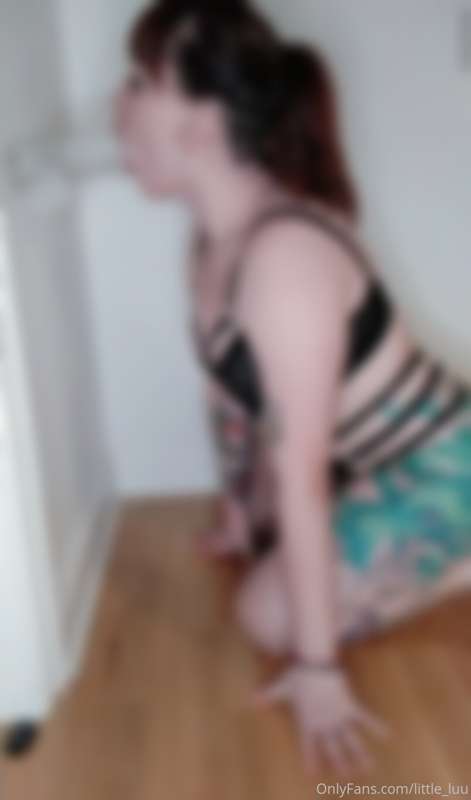 Do you wanna see me play with my dildo?  I'm sucking it then..