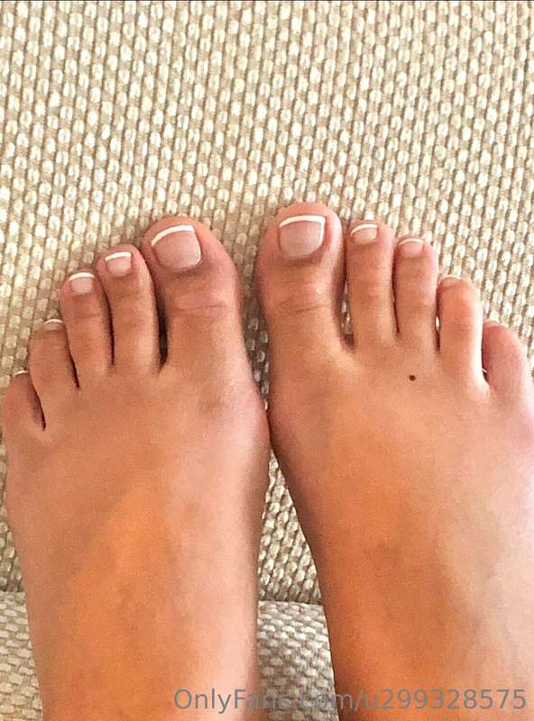 Went for a manicure and pedicure 🧖🏽‍♀️