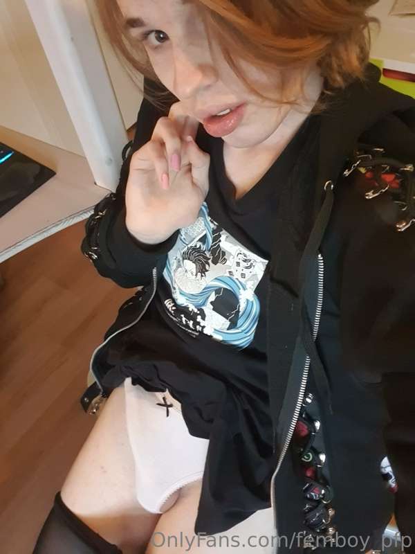 femboy_pfp image #7