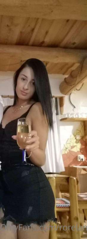 How are you? 🥰  Tip for me, and see my erotic pictures in dm..