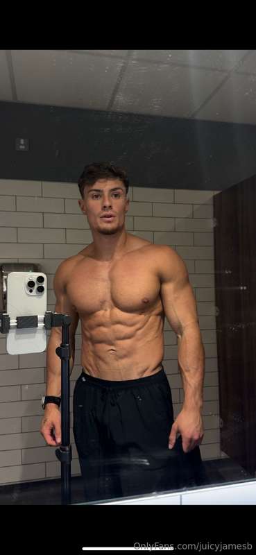 juicyalphajamesb