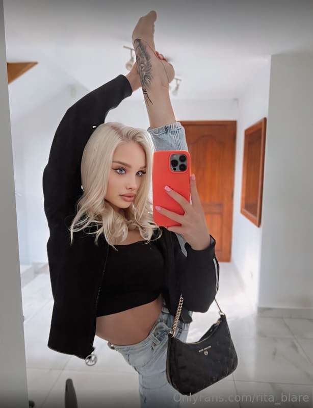 🔥𝗙𝗥𝗘𝗘 𝗢𝗡𝗟𝗬 𝗡𝗢𝗪🔥 @udiblondbaby gymnast with big boobs wants t..