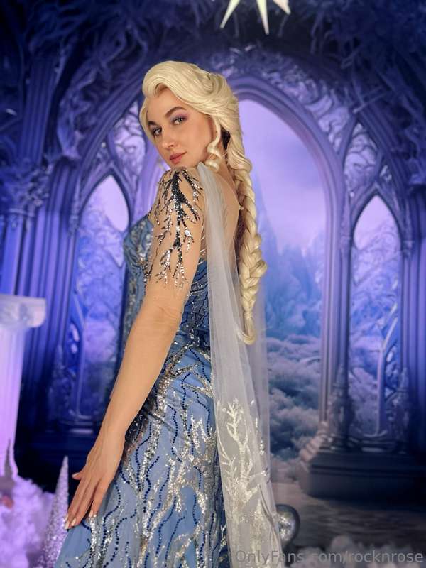 How do you like my Elsa cosplay for the show Frozen Heat...