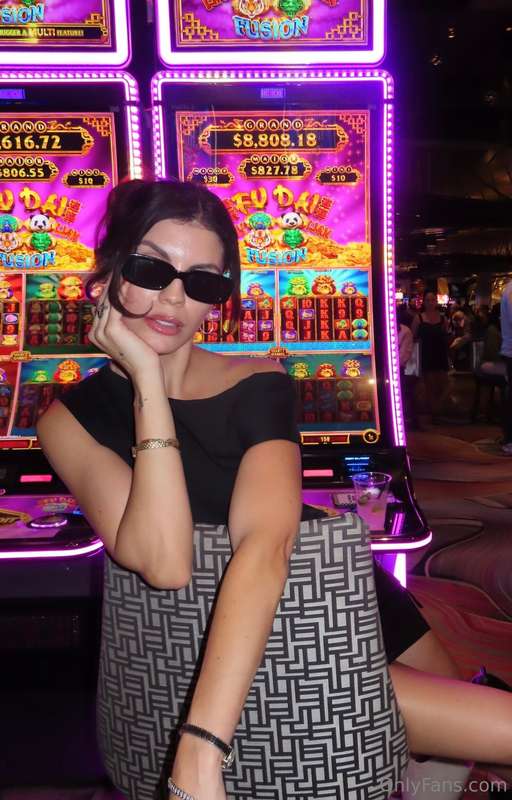 who wants to go to Vegas??