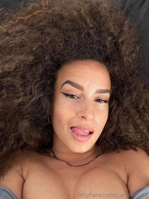curlyhot_18