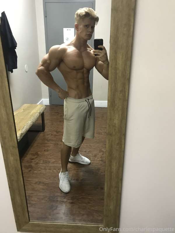 😘
