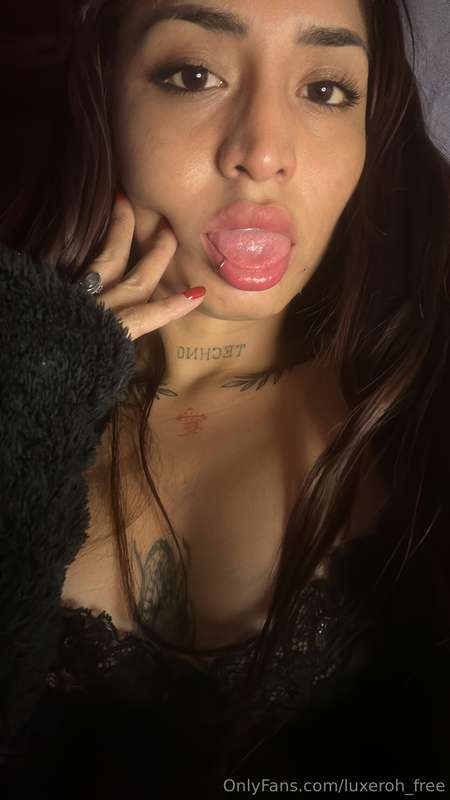 👅👅👅
