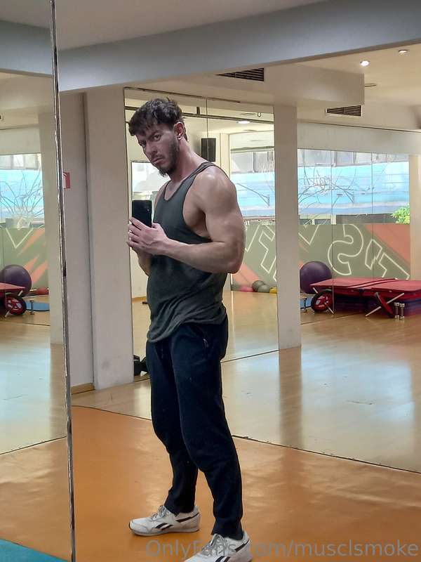 musclsmoke image #1