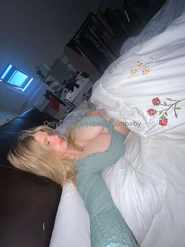Nipples always slipping out 😝
