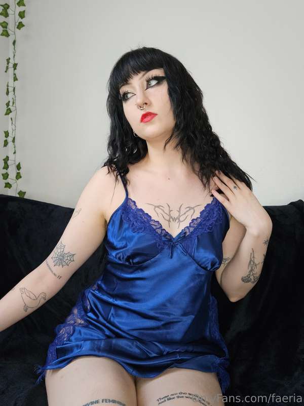 I look incredible in royal blue