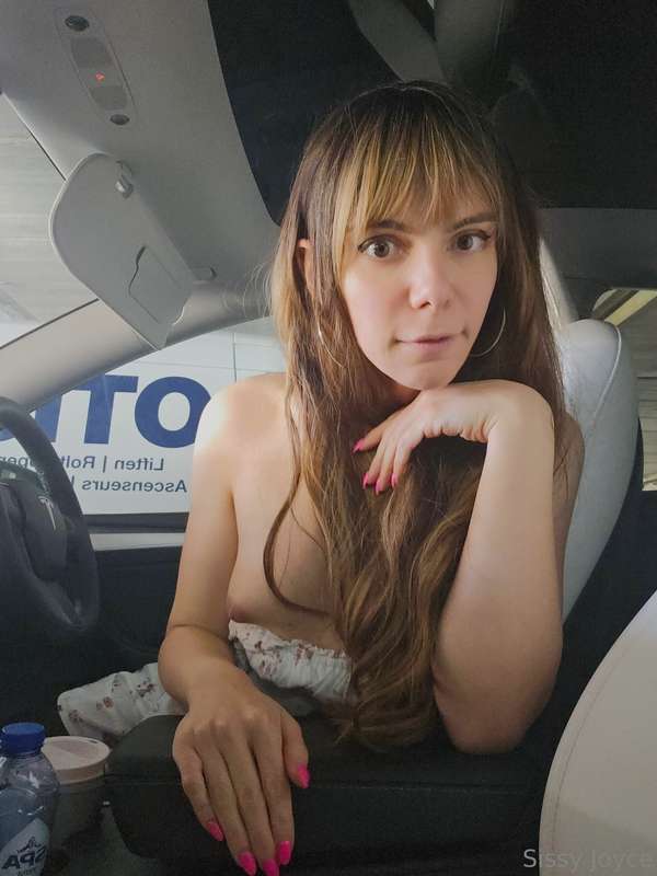 All the boobie pics I made in the car a few weeks ago ^^