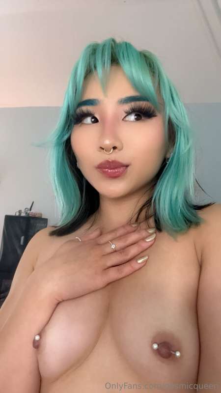 qosmicqueen