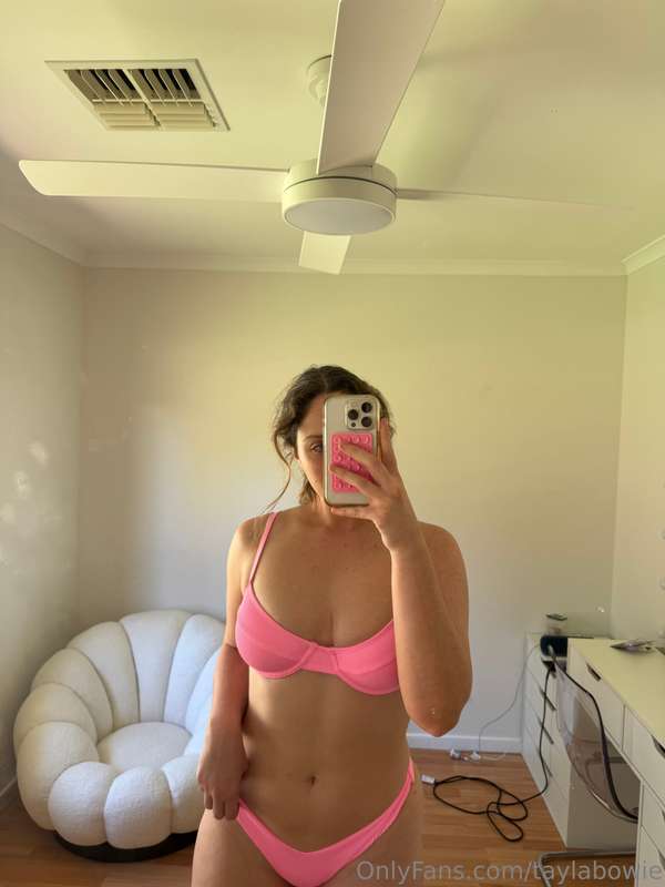Obsessed with my new bikini daddy bought me 😍