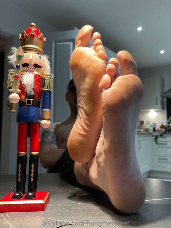 hungmalefeet Nude Leaked OnlyFans Photo