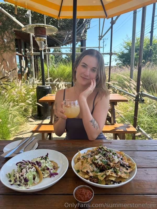 What would you order us for lunch?🍽️ @summerstone 