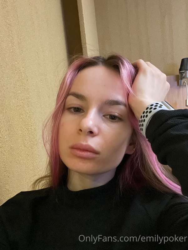this is so that you don't forget how I look 😁 tired, but sti..