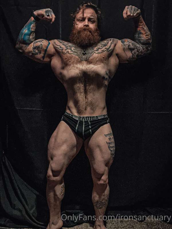 Somewhere between flex and softness… found myself