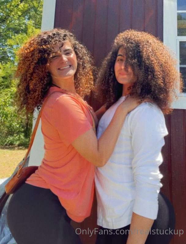 Y’all know I have an identical twin, right⁉️⁉️⁉️⁉️⁉️⁉️⁉️⁉️⁉️..